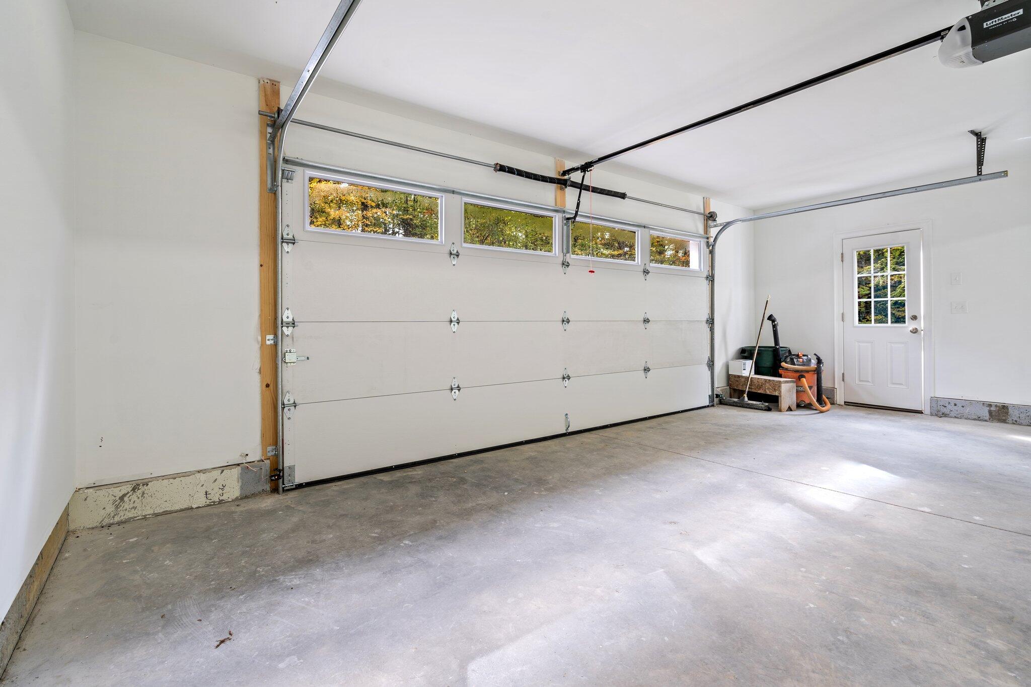 25 Little Cove Road Harrison ME 04040