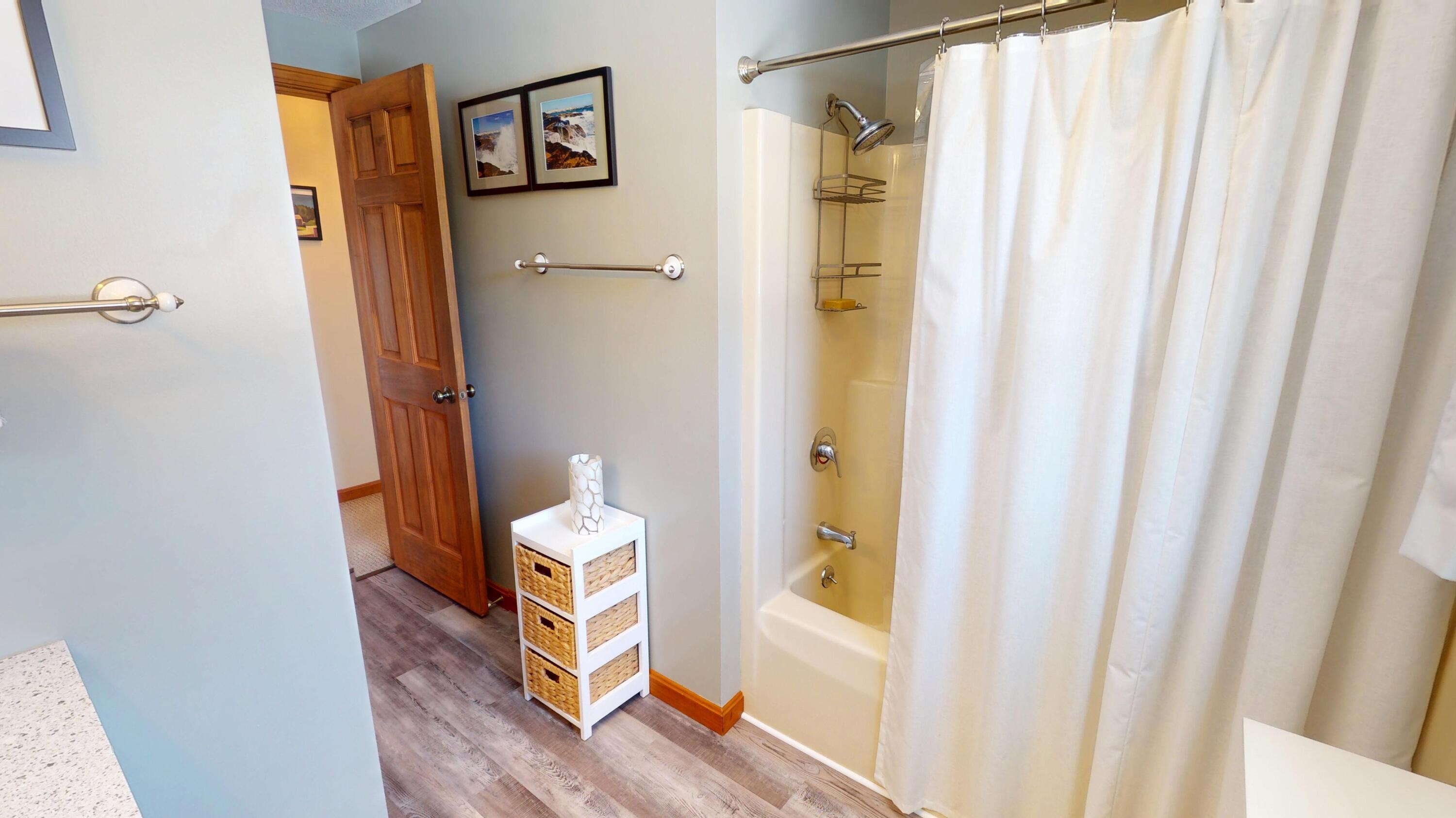 1013 Sunset Avenue Glenburn ME 04401