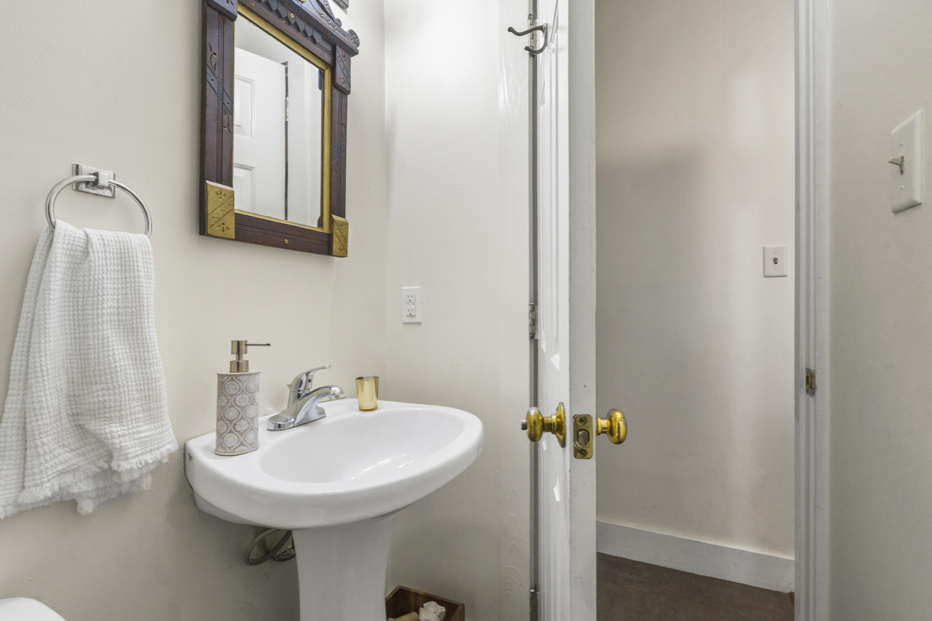 9 Pleasant Street Bath ME 04530