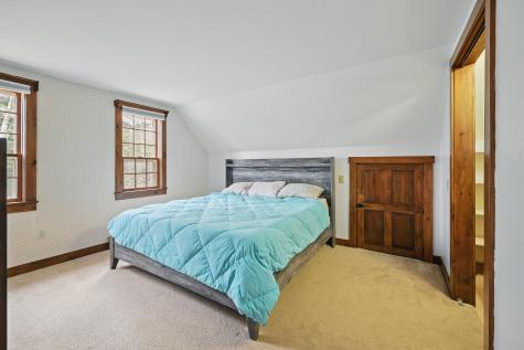 33 Rolling Ridge Jay ME 04239