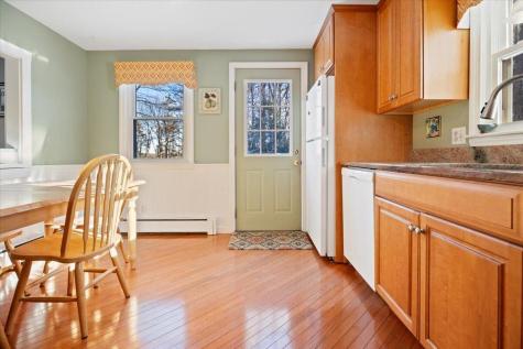 8 Sequoia Drive Freeport ME 04032