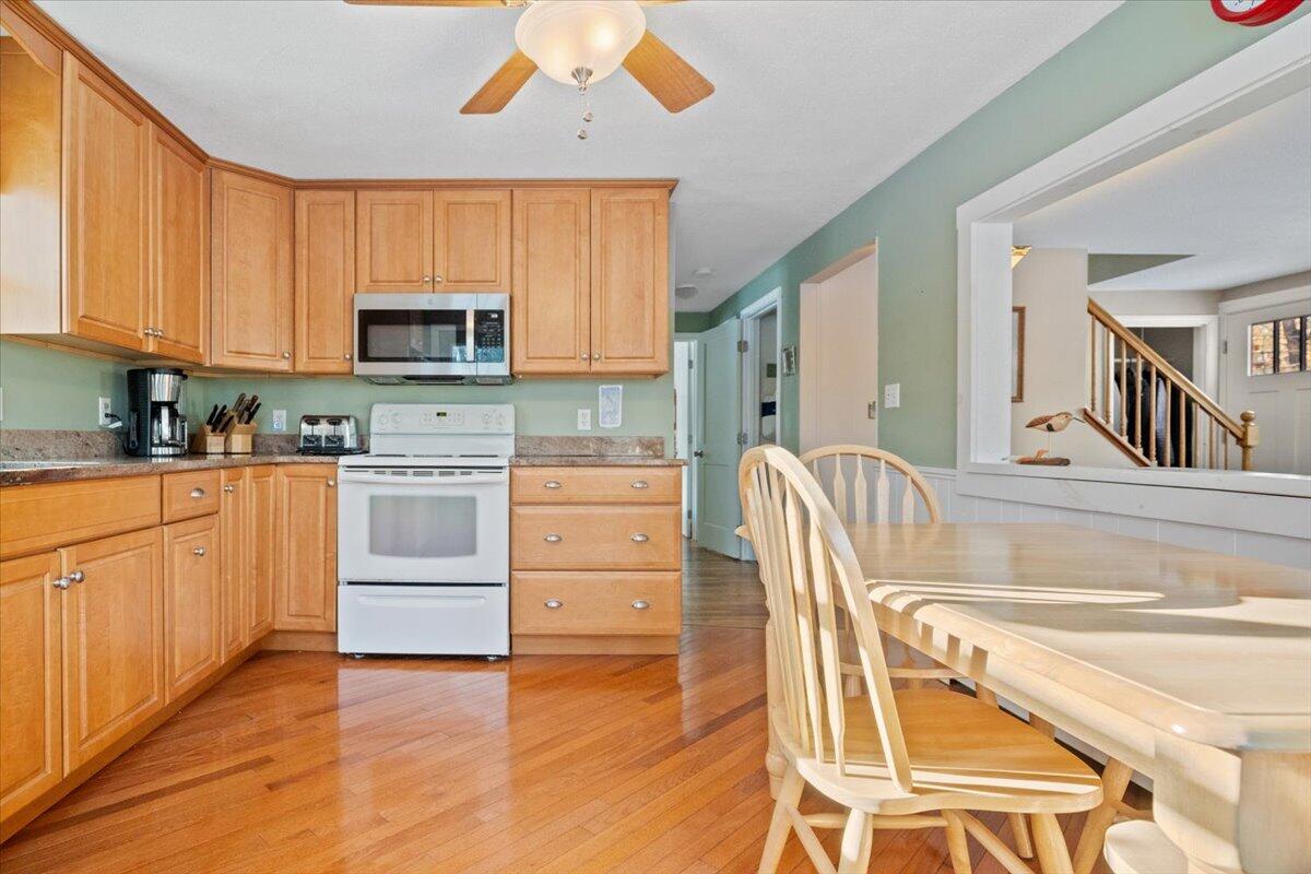 8 Sequoia Drive Freeport ME 04032