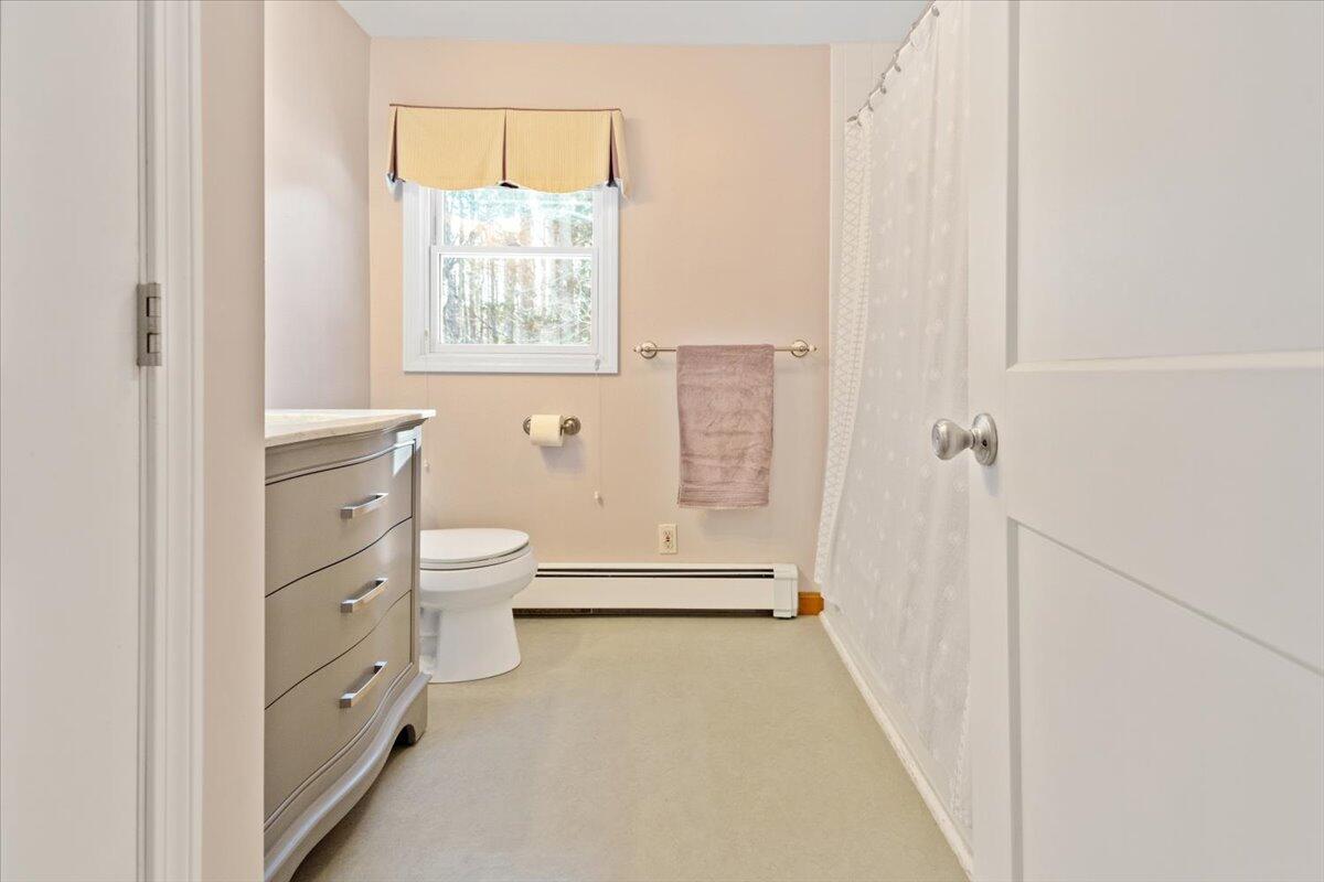 8 Sequoia Drive Freeport ME 04032