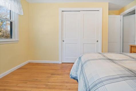 8 Sequoia Drive Freeport ME 04032