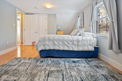 8 Sequoia Drive Freeport ME 04032