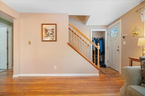 8 Sequoia Drive Freeport ME 04032