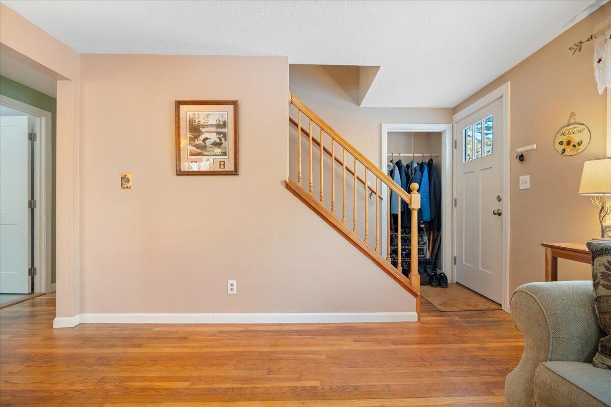 8 Sequoia Drive Freeport ME 04032