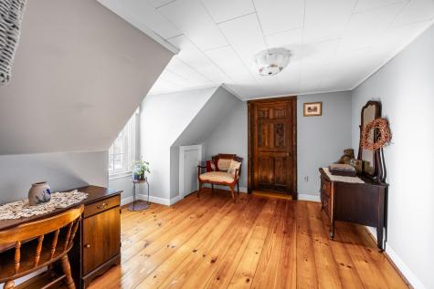 15 Fairfax Street Bangor ME 04401