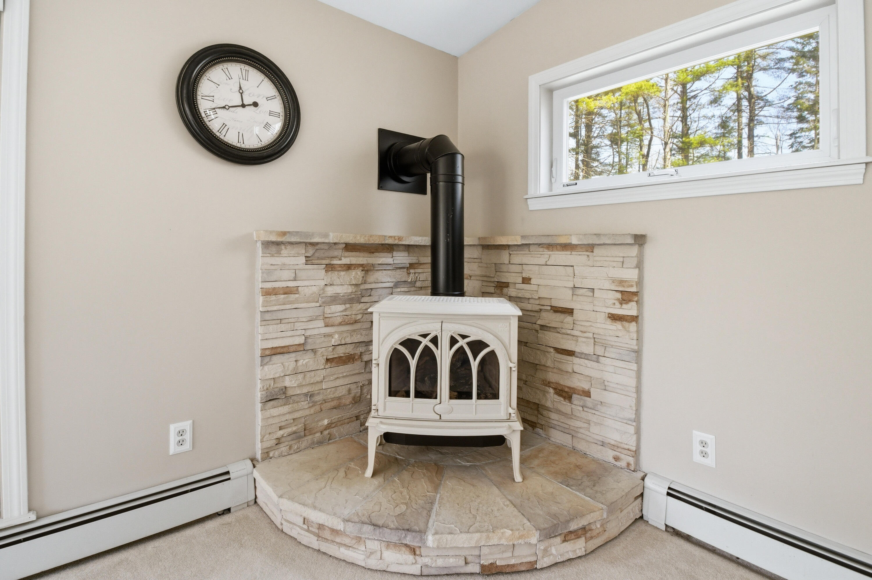1520 Perkins Ridge Road Auburn ME 04210