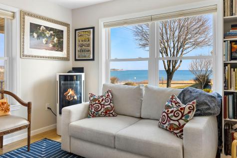 81 Crescent Street Rockland ME 04841