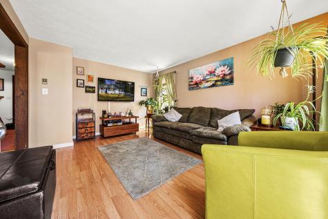 13 Applewood Drive Saco ME 04072