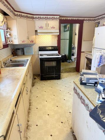 19 Fowler Street Calais ME 04619