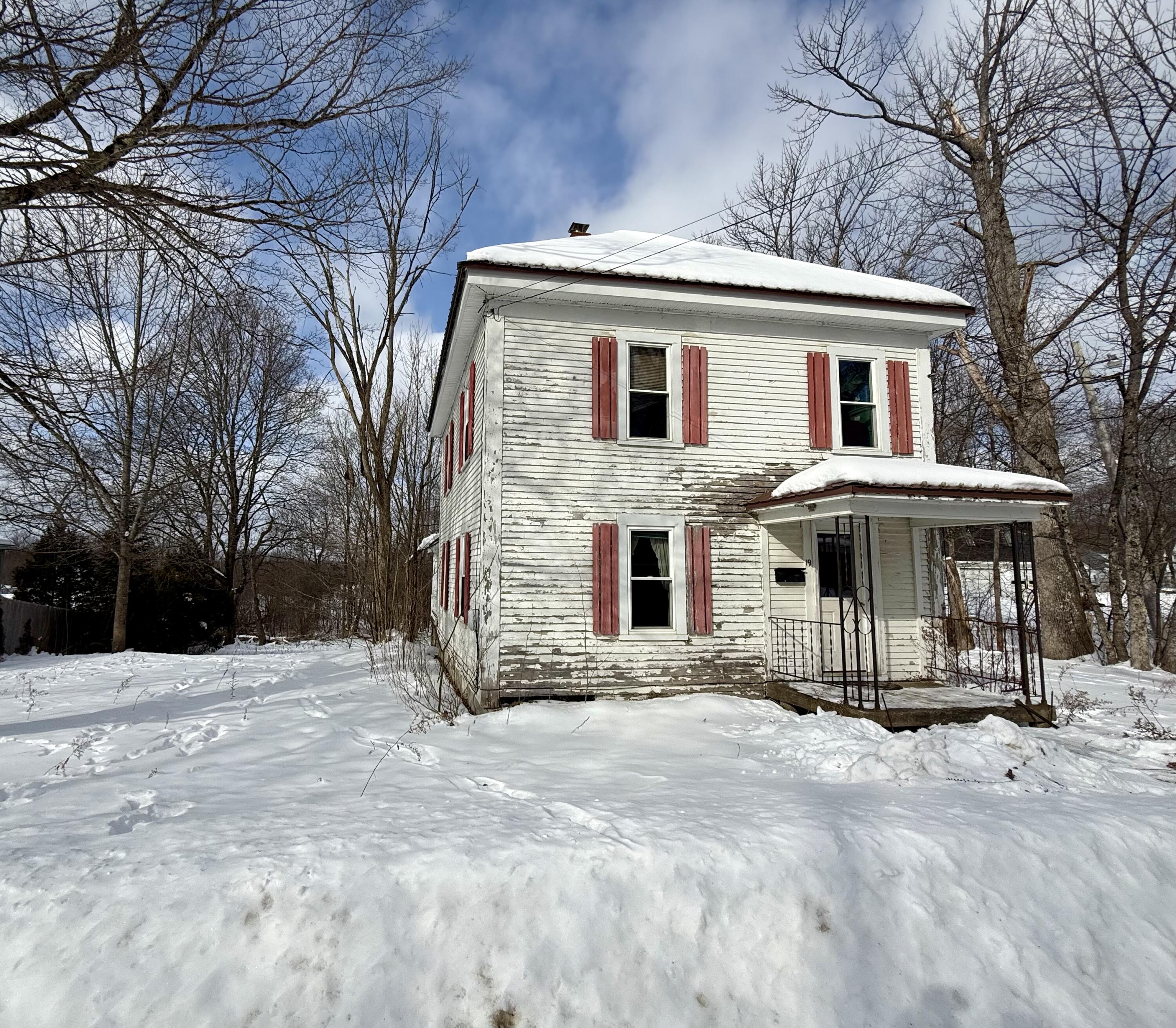 19 Fowler Street Calais ME 04619