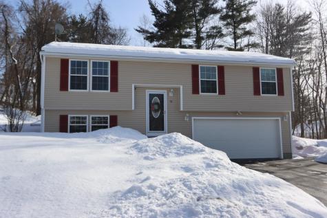 15 St James Place Lewiston ME 04240
