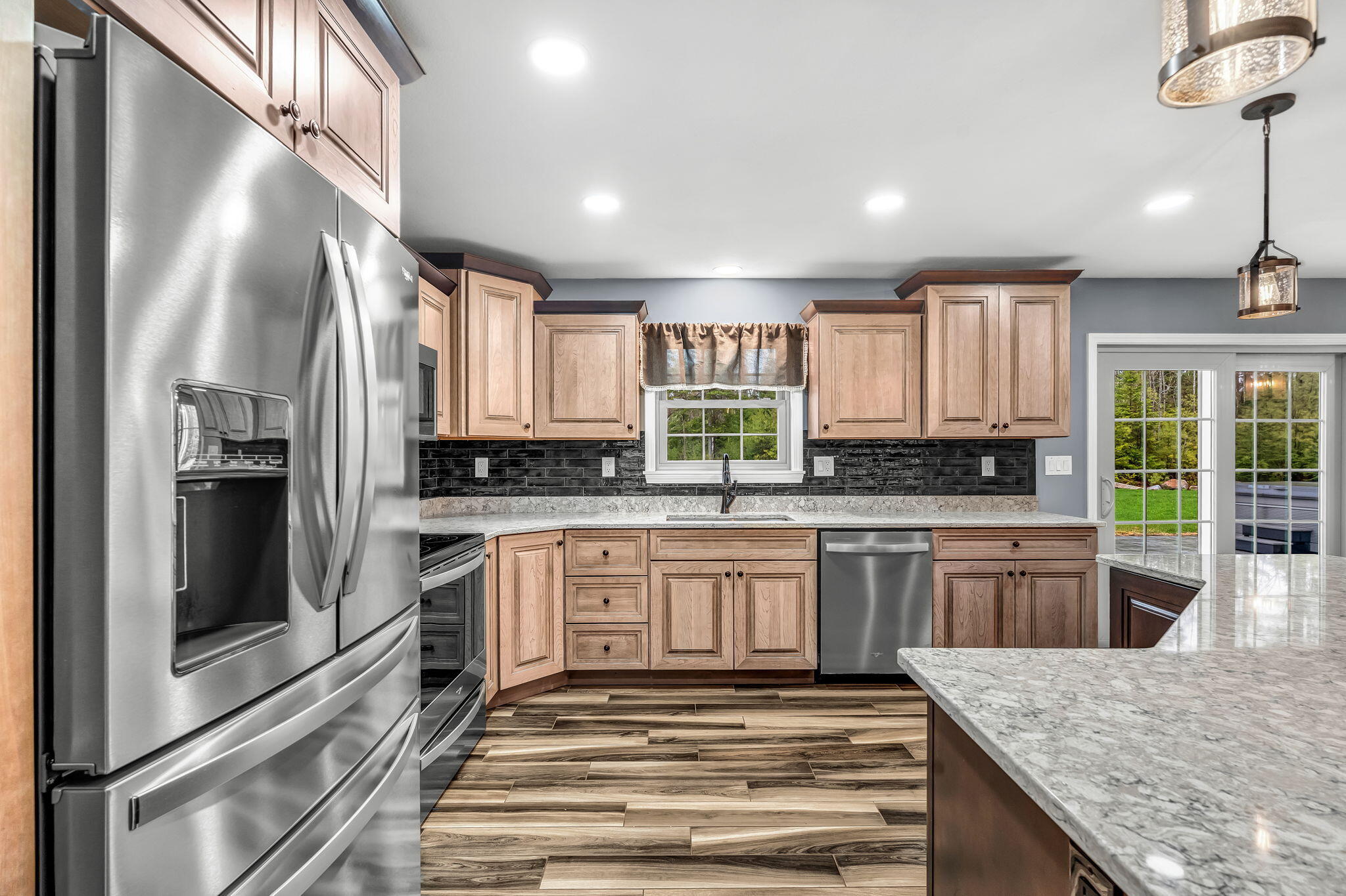 290 White Point Estates Road Lincoln ME 04457