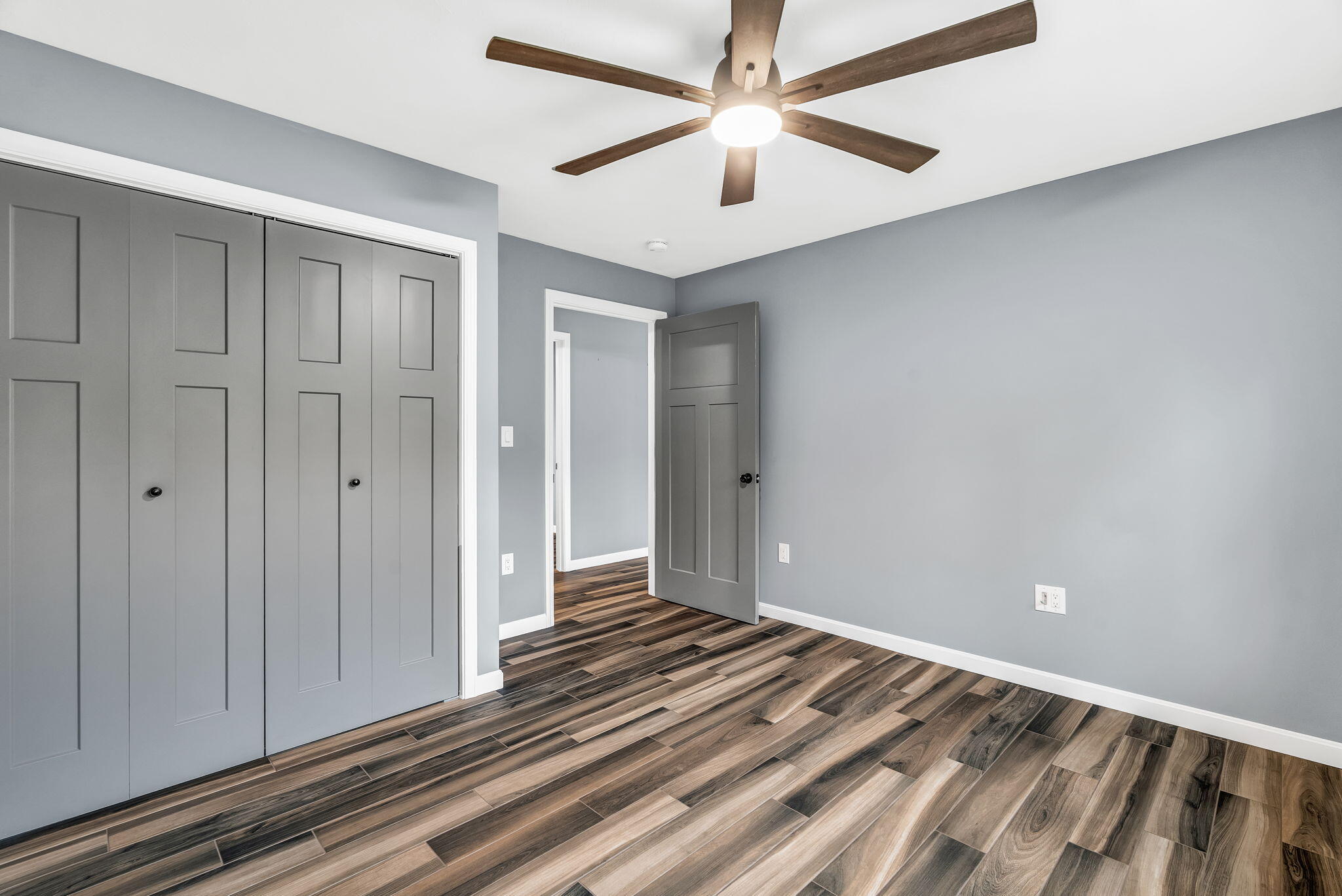 290 White Point Estates Road Lincoln ME 04457
