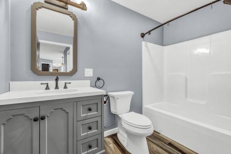 290 White Point Estates Road Lincoln ME 04457