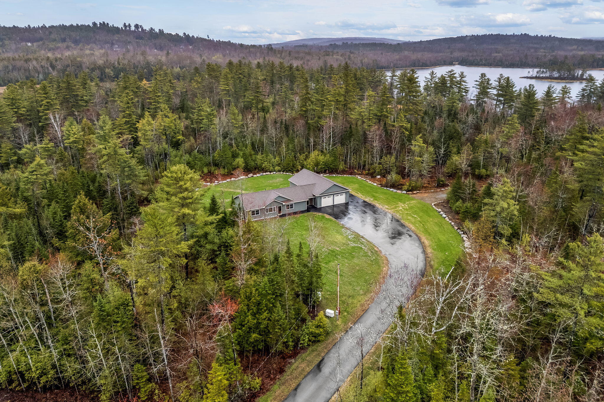 290 White Point Estates Road Lincoln ME 04457