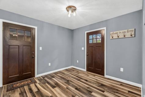 290 White Point Estates Road Lincoln ME 04457