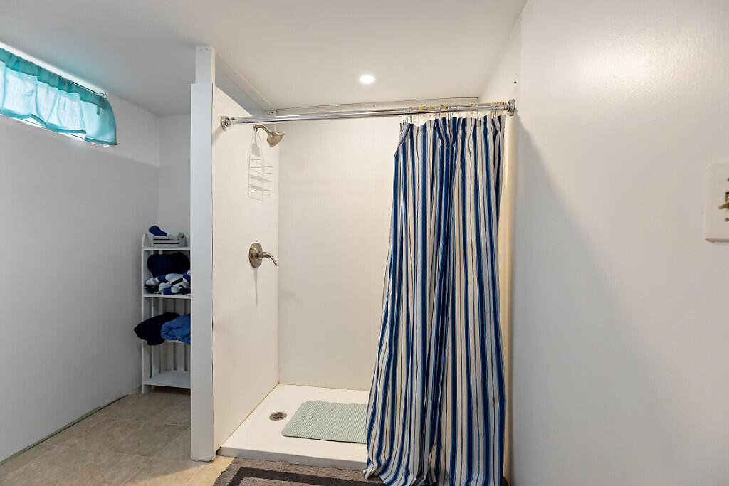 116 New County Road Rockland ME 04841