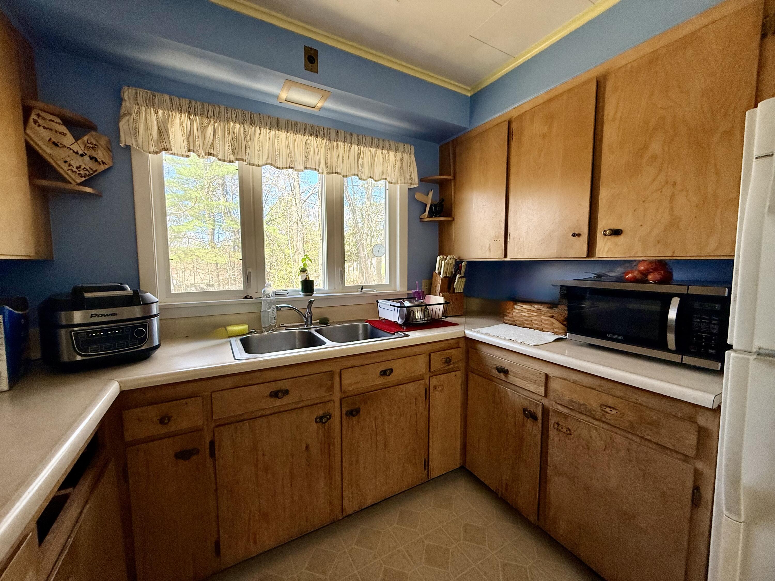 7 Bennett Avenue Auburn ME 04210