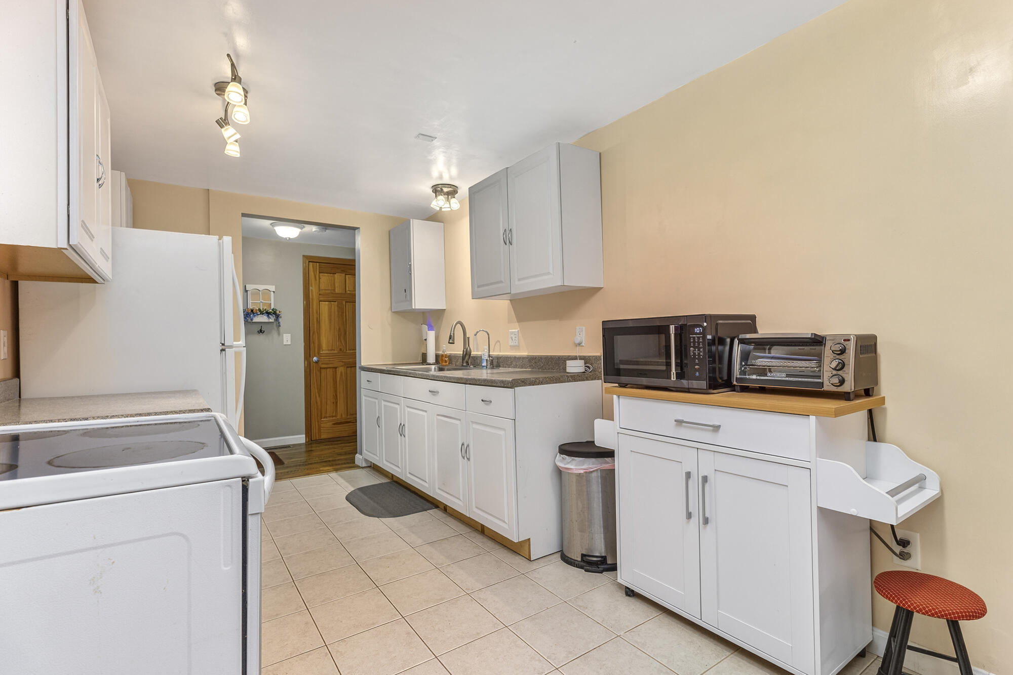32 Abc Lane Lyman ME 04002