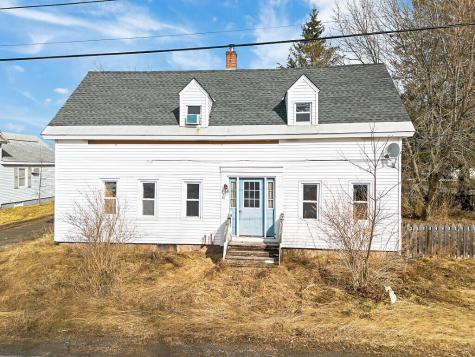 16 Maple Street Vassalboro ME 04989
