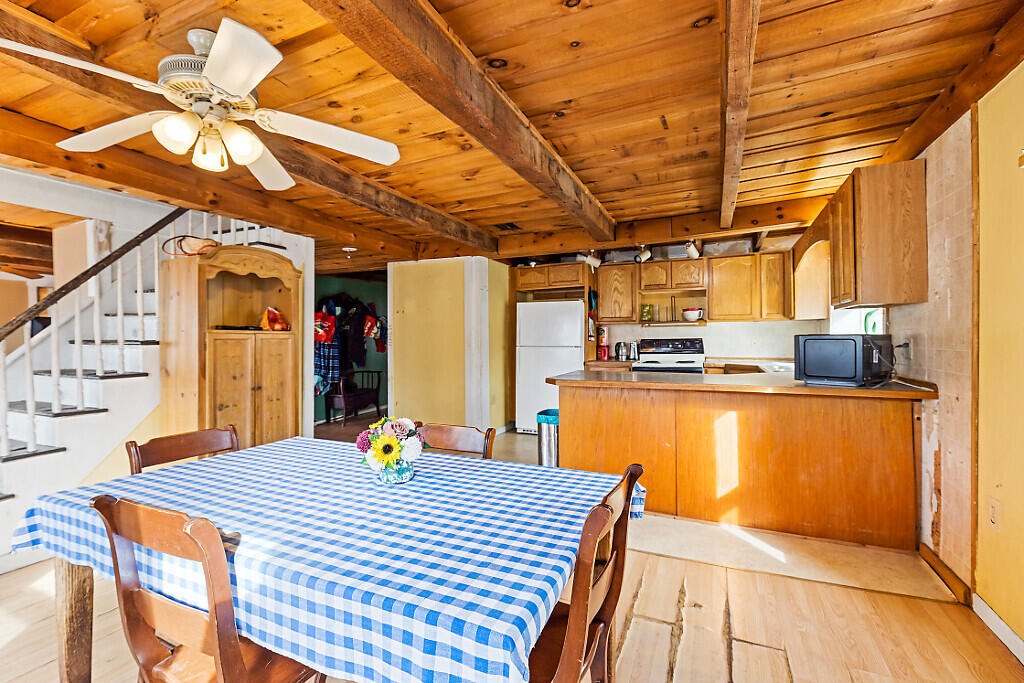 16 Maple Street Vassalboro ME 04989