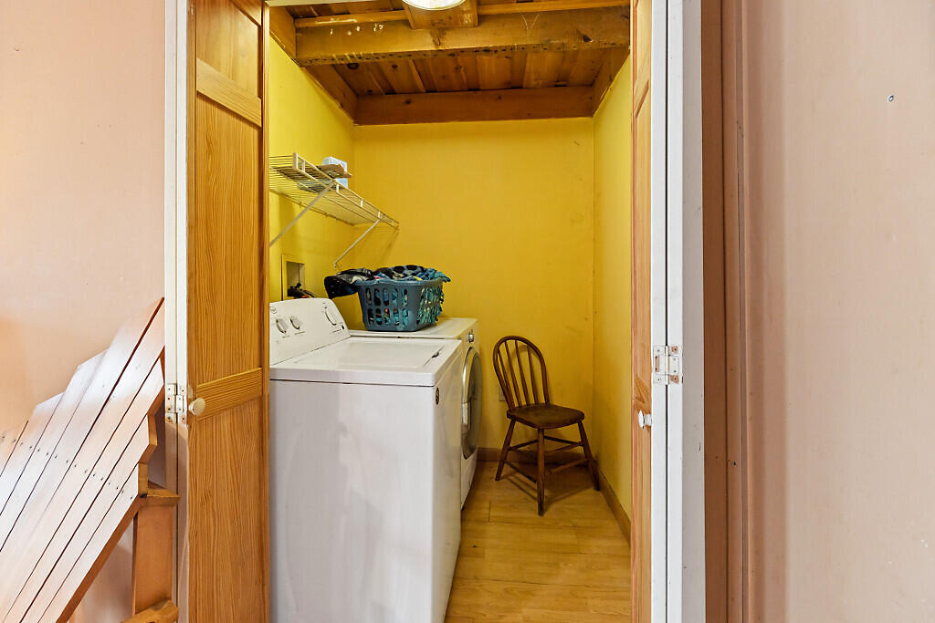 16 Maple Street Vassalboro ME 04989