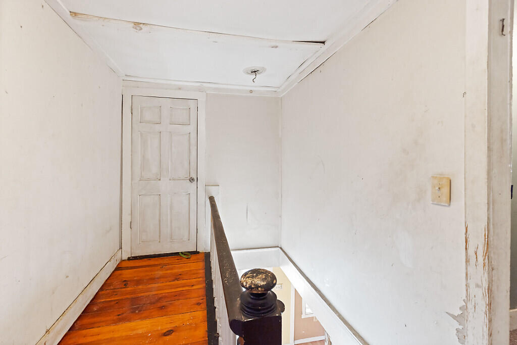 16 Maple Street Vassalboro ME 04989