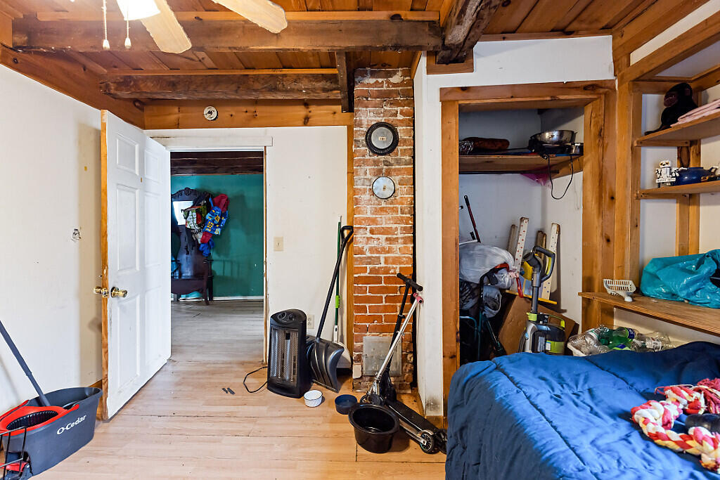 16 Maple Street Vassalboro ME 04989