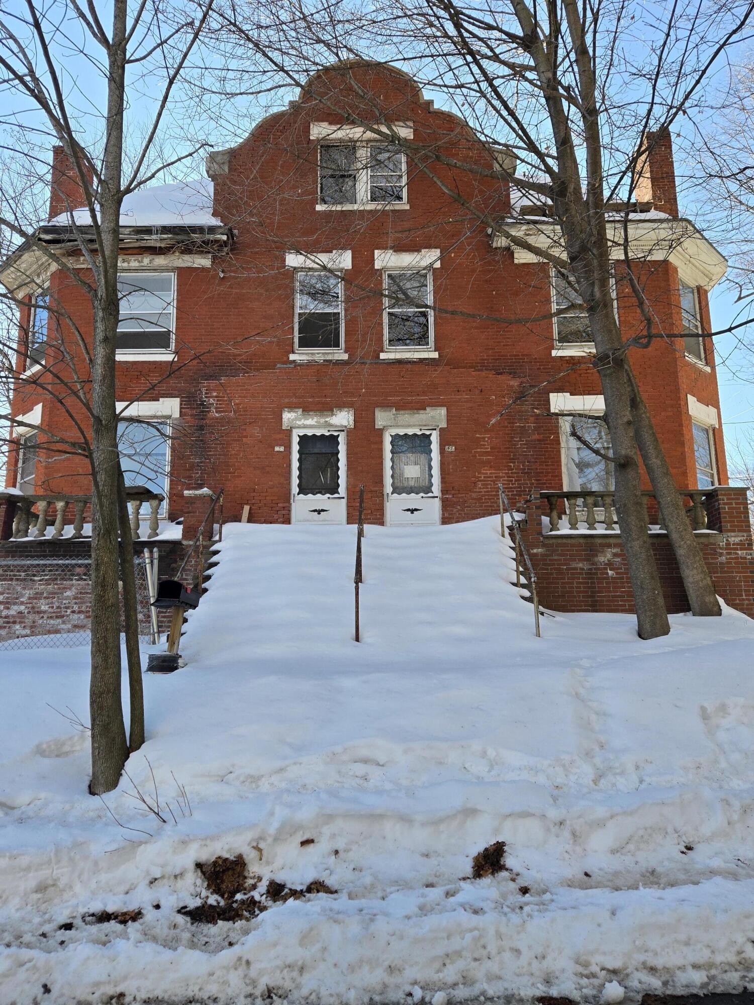 47 Urquhart Street Rumford ME 04276