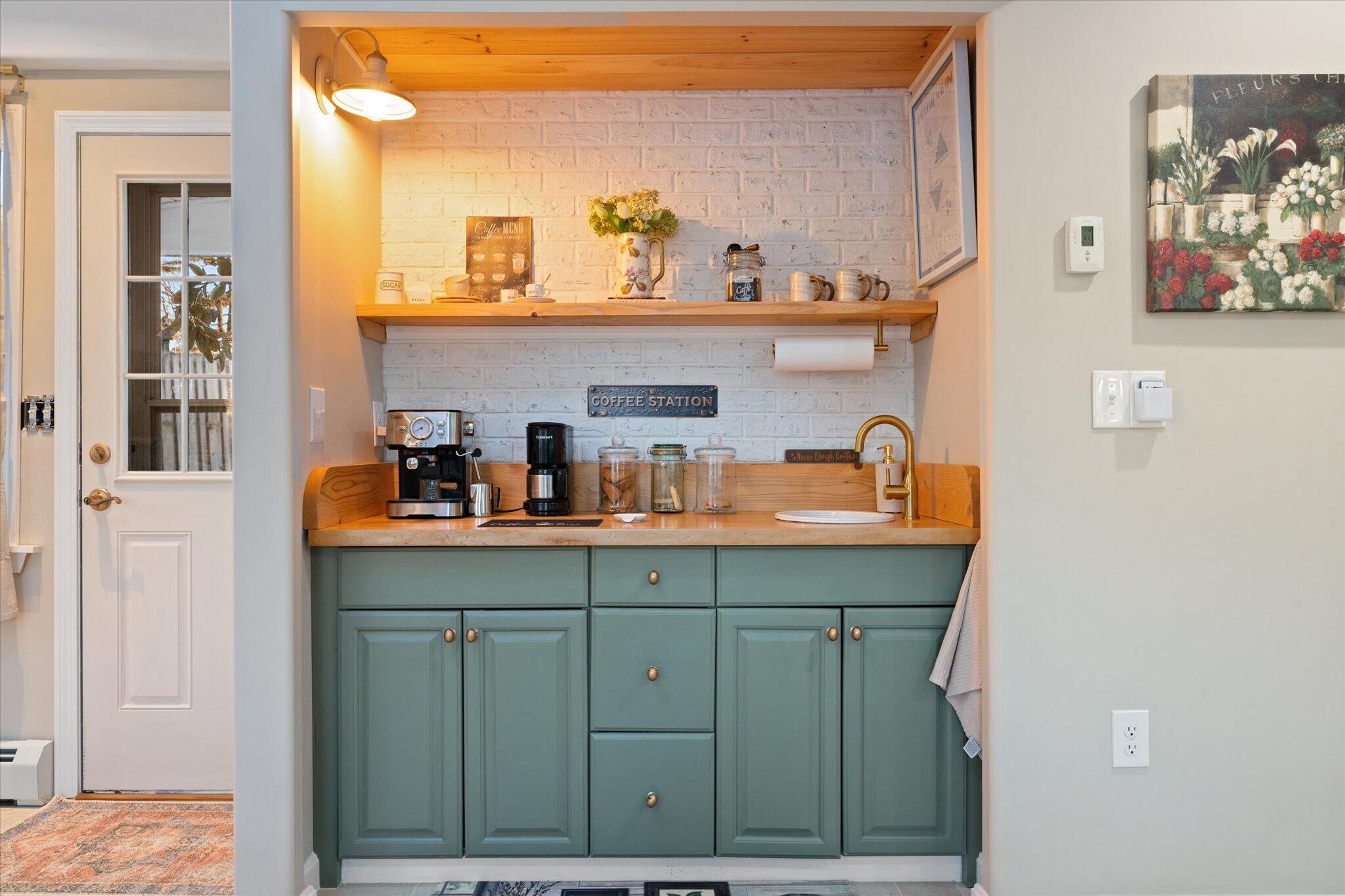 201 Clyde Road Bangor ME 04401