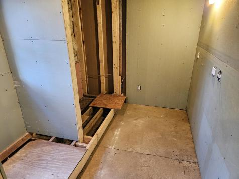 479 Elm Hill Road Paris ME 04281