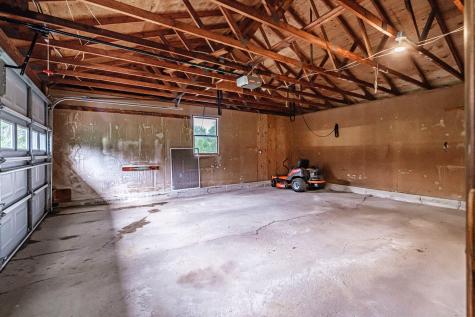 704 Brighton Hill Road Minot ME 04258