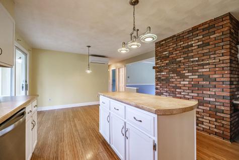 704 Brighton Hill Road Minot ME 04258