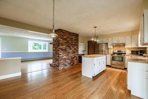 704 Brighton Hill Road Minot ME 04258