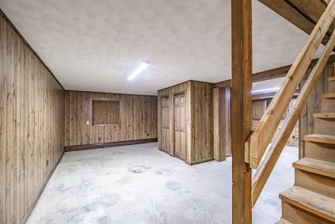 704 Brighton Hill Road Minot ME 04258