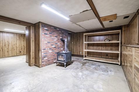 704 Brighton Hill Road Minot ME 04258