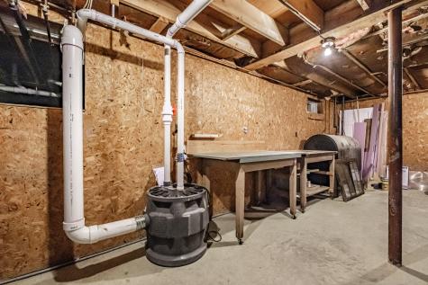 704 Brighton Hill Road Minot ME 04258