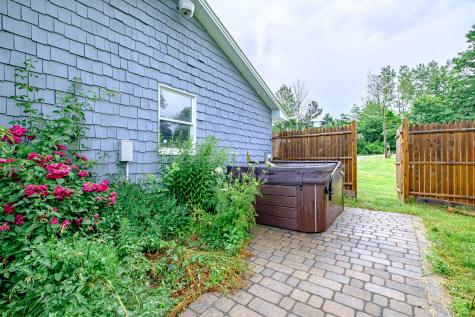 704 Brighton Hill Road Minot ME 04258