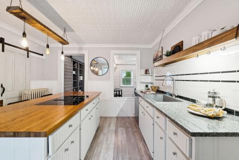 10 Pine Street Bath ME 04530