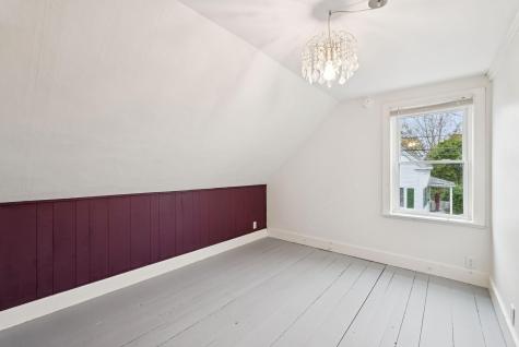 10 Pine Street Bath ME 04530