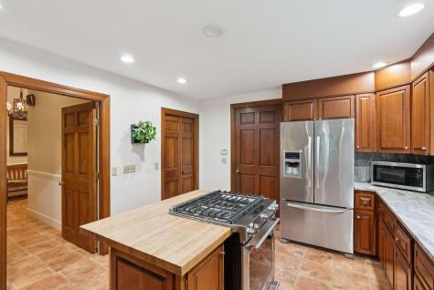 98 Blackstrap Road Falmouth ME 04105