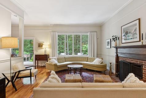 98 Blackstrap Road Falmouth ME 04105