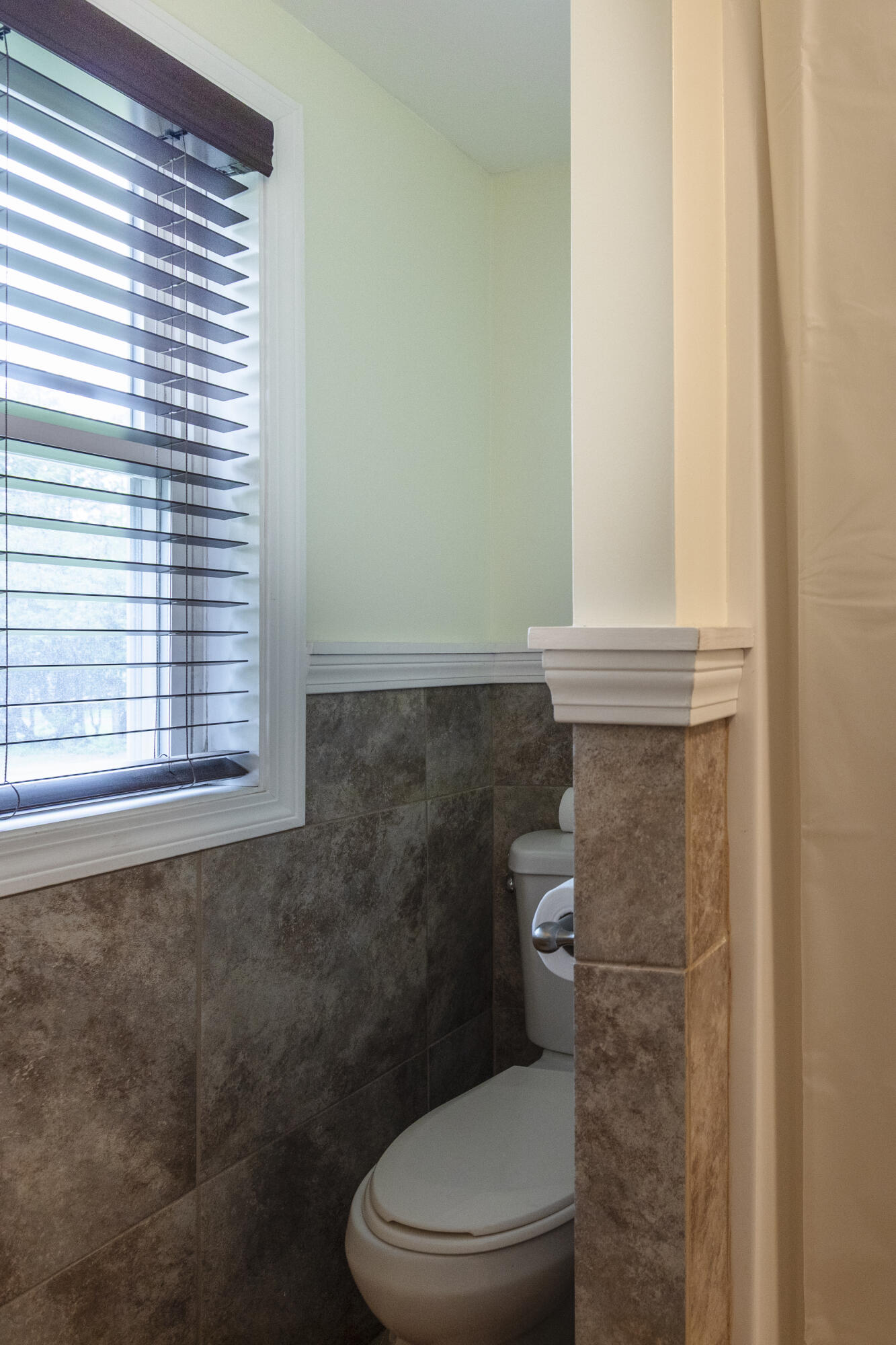 48 Oxford Street Paris ME 04281