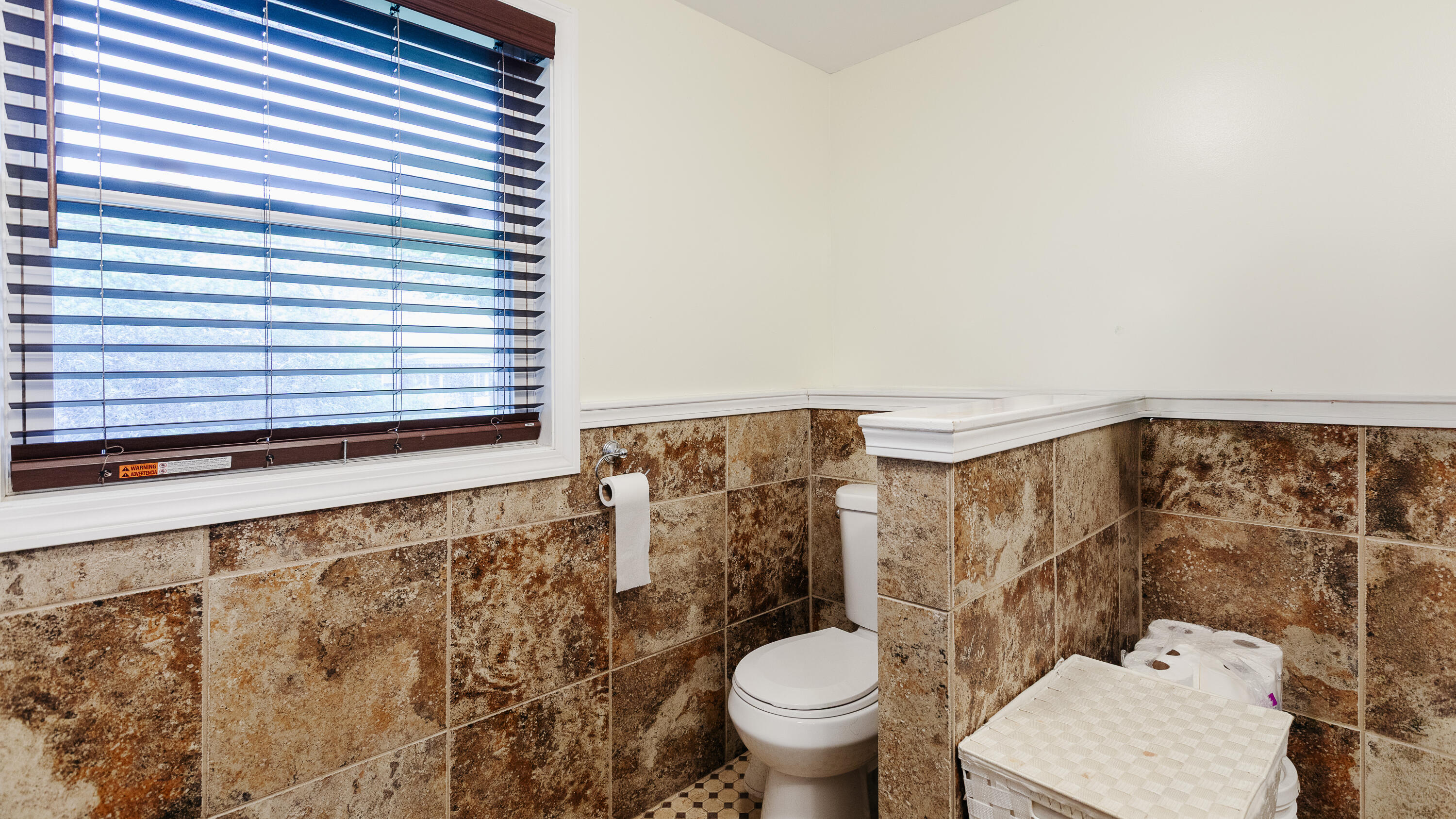 48 Oxford Street Paris ME 04281