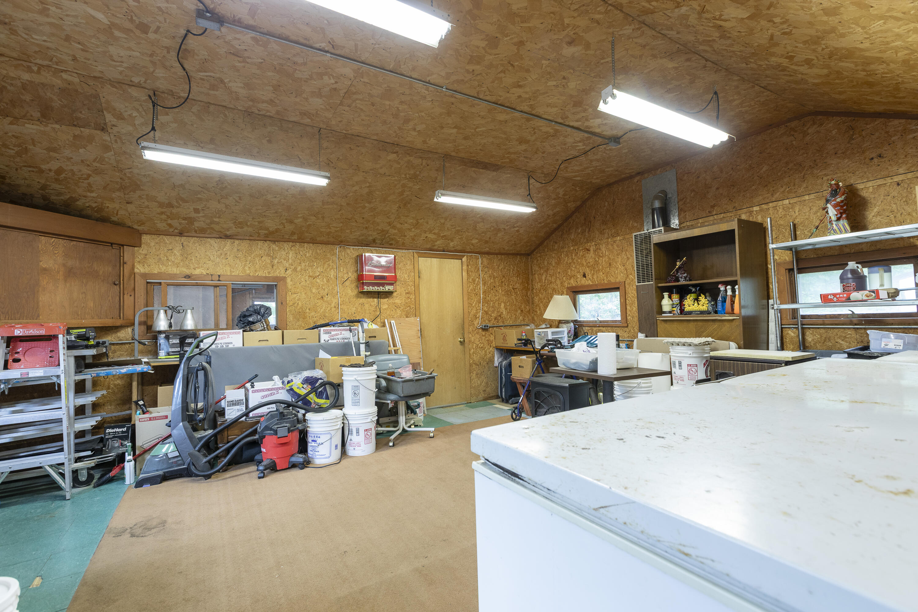 48 Oxford Street Paris ME 04281