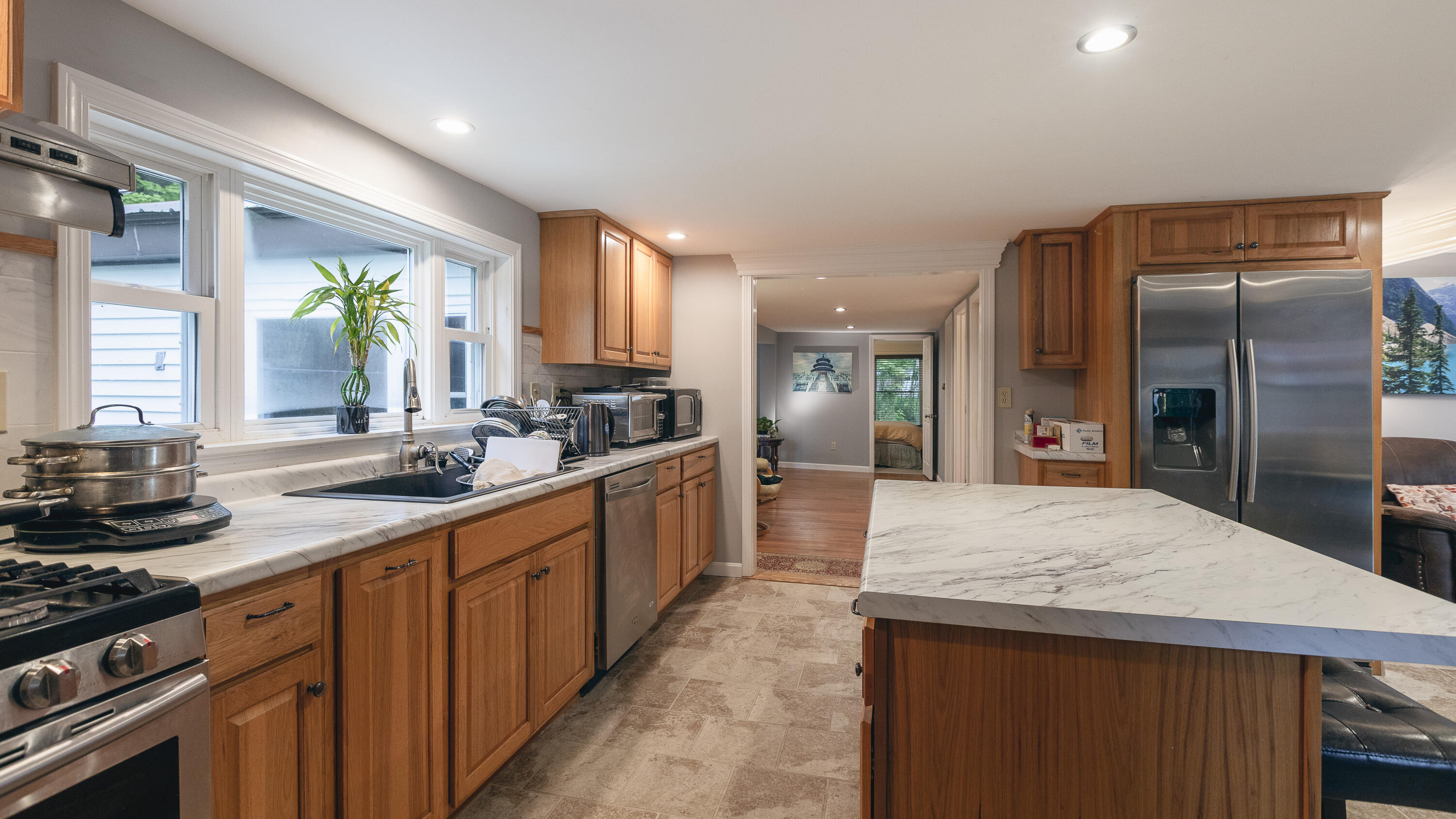 48 Oxford Street Paris ME 04281