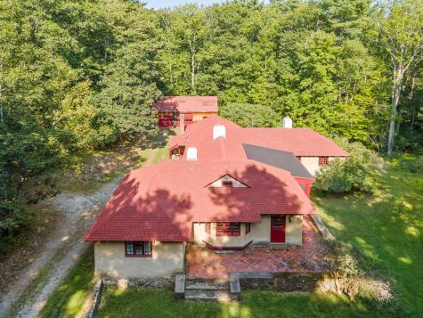 12 Jungle Road York ME 03909